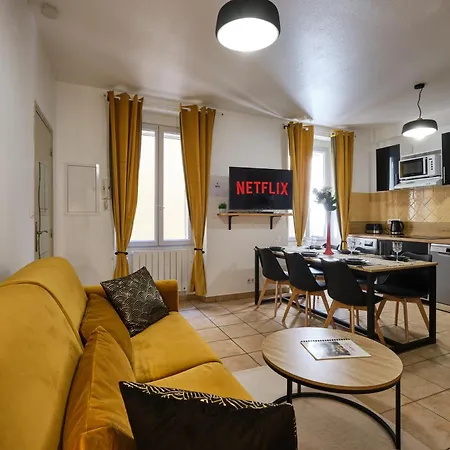 Sunny Pearl - Spacieux Climatise Au Centre 아파트 *